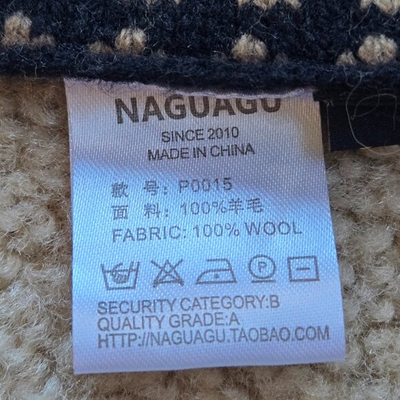 NWOT Wool Fair Isle Snowflake Scarf Black & Tan - Picture 9 of 9